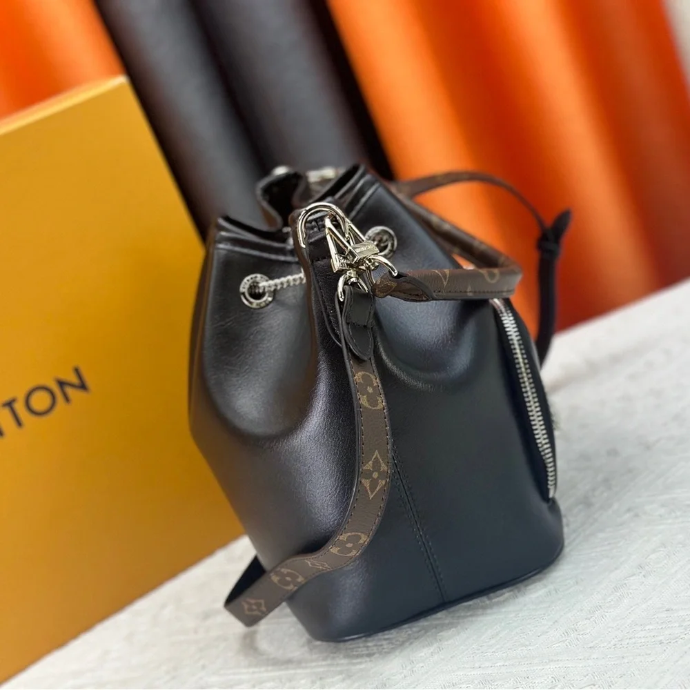 Louis Vuitton Black and Brown Shoulder Bag
